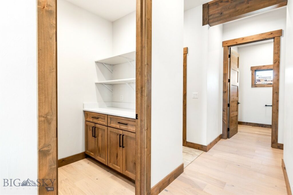 33 Leachman Lane, Bozeman MT 59718