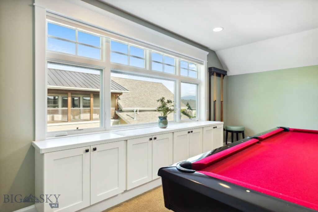 33 Oasis Trail, Bozeman MT 59718
