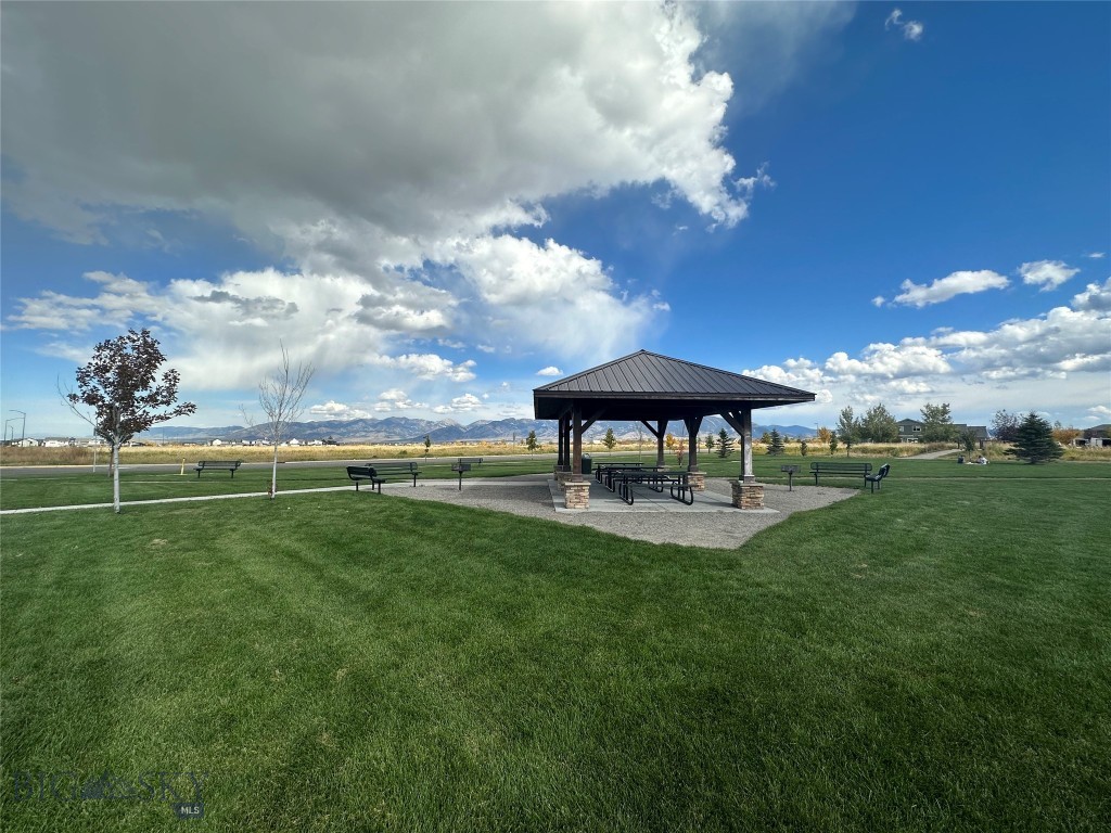 33 Westgate Ave, Bozeman MT 59718