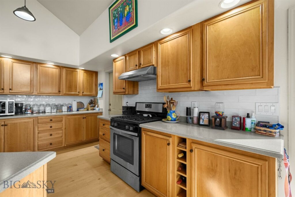 330 Evening Star Ln, Bozeman MT 59715