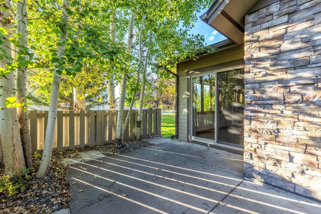 3300 E Graf, Bozeman MT 59715