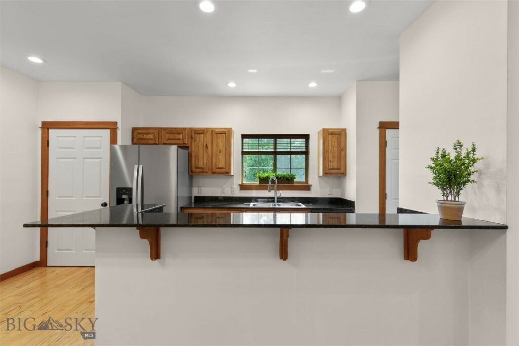 332 N Cottonwood Road, Bozeman MT 59718