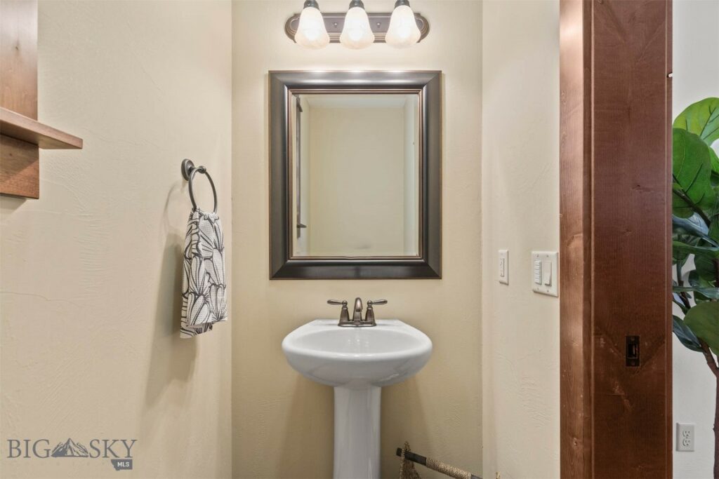 3381 S 27th Avenue, Bozeman MT 59718