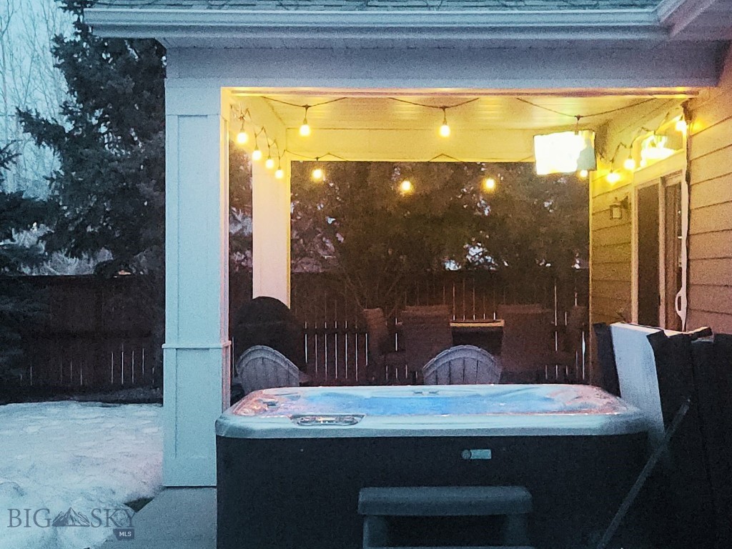 3389 Lolo Way, Bozeman MT 59718