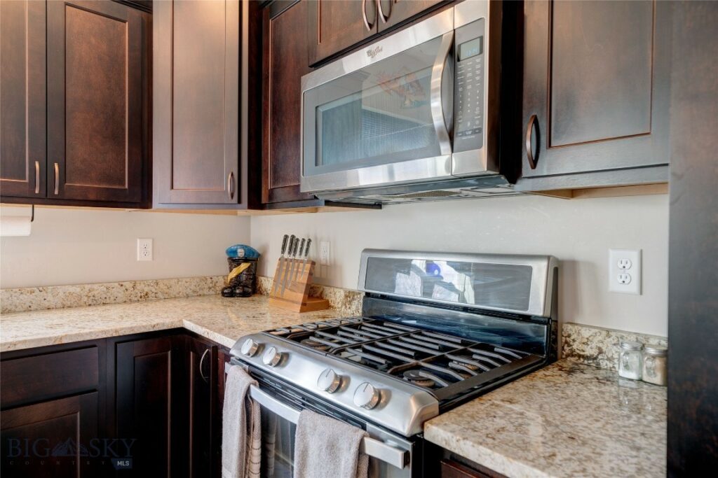3389 Lolo Way, Bozeman MT 59718