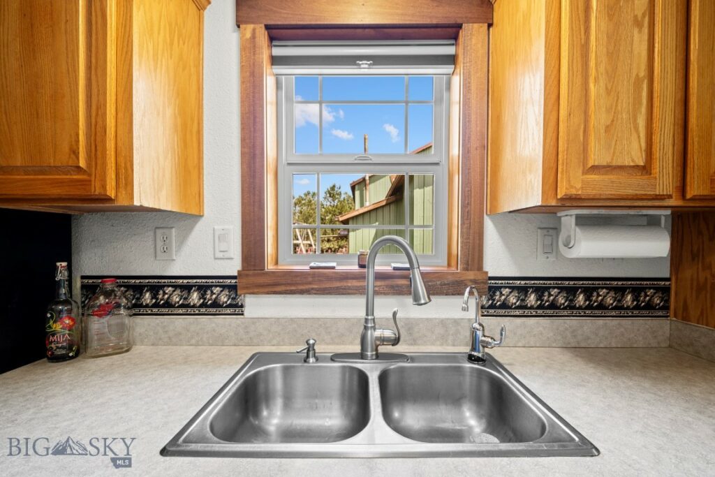 3400 Magenta Road, Bozeman MT 59718