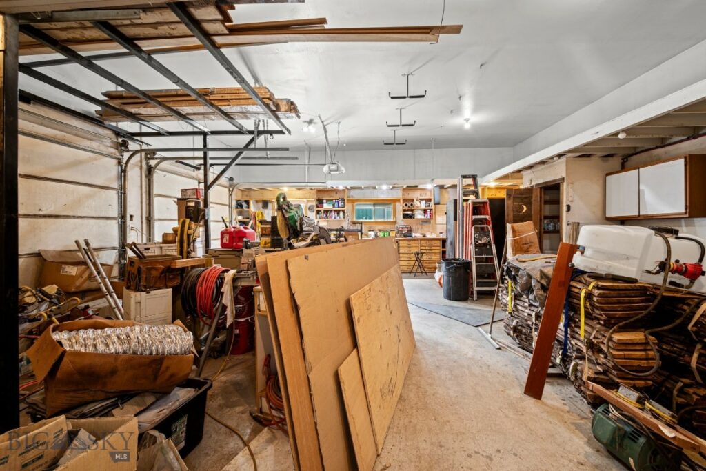 3400 Magenta Road, Bozeman MT 59718