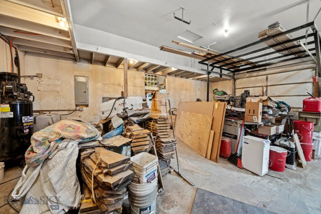 3400 Magenta Road, Bozeman MT 59718