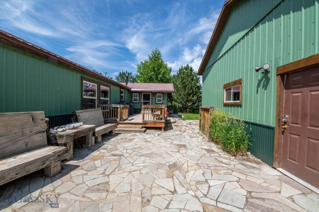 3400 Magenta Road, Bozeman MT 59718