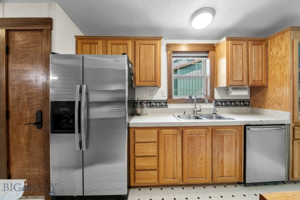 3400 Magenta Road, Bozeman MT 59718