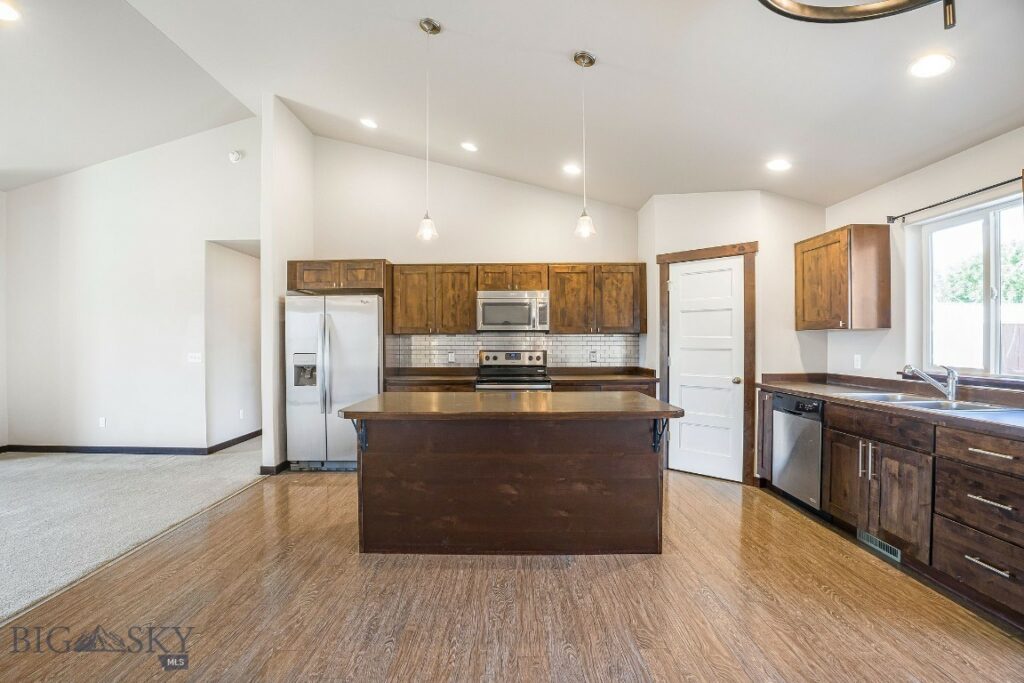 343 Stewart Loop, Bozeman MT 59718