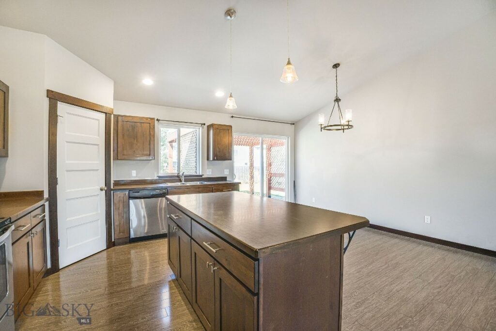 343 Stewart Loop, Bozeman MT 59718