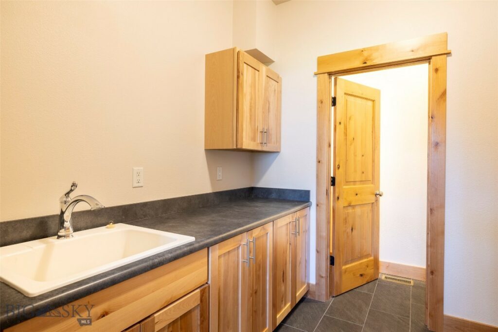 347 Kermodi, Bozeman MT 59715