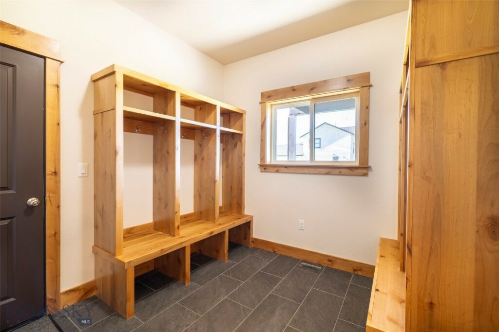 347 Kermodi, Bozeman MT 59715