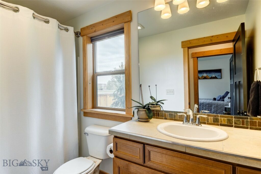 3493 Lolo Way, Bozeman MT 59718