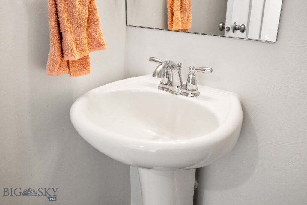 352 Pond Lily Drive, Bozeman MT 59718