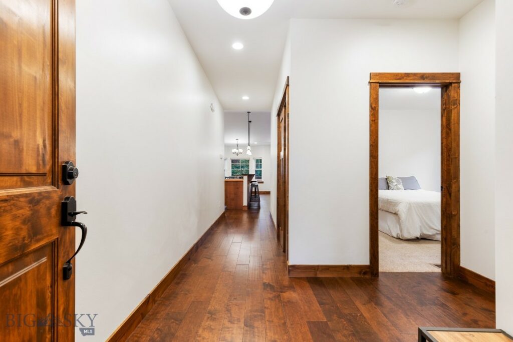 3660 Lolo Way, Bozeman MT 59718