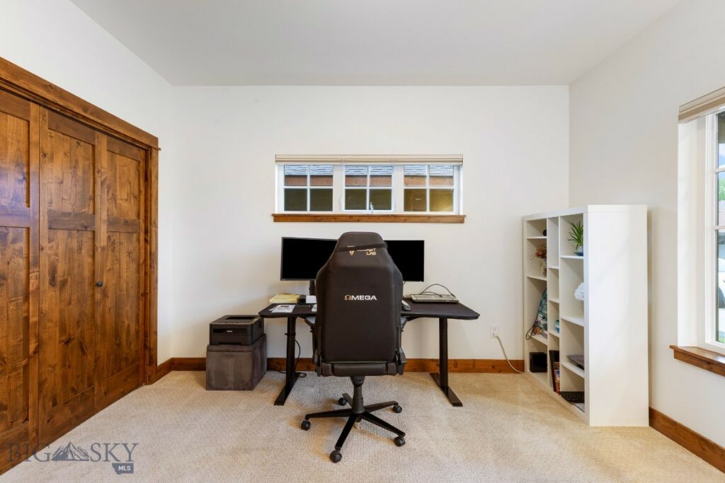 3660 Lolo Way, Bozeman MT 59718