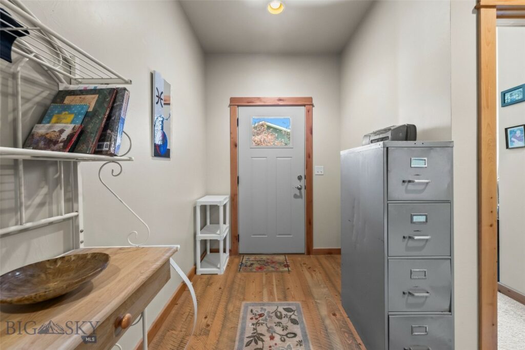 37 Voyager Lane, Bozeman MT 59718