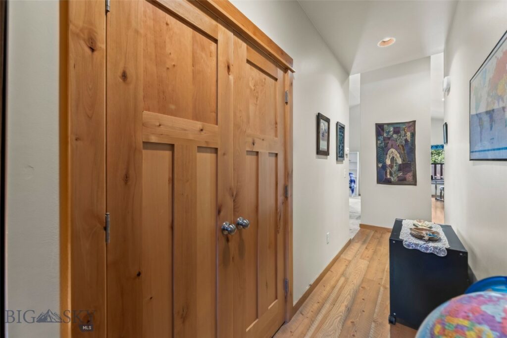 37 Voyager Lane, Bozeman MT 59718