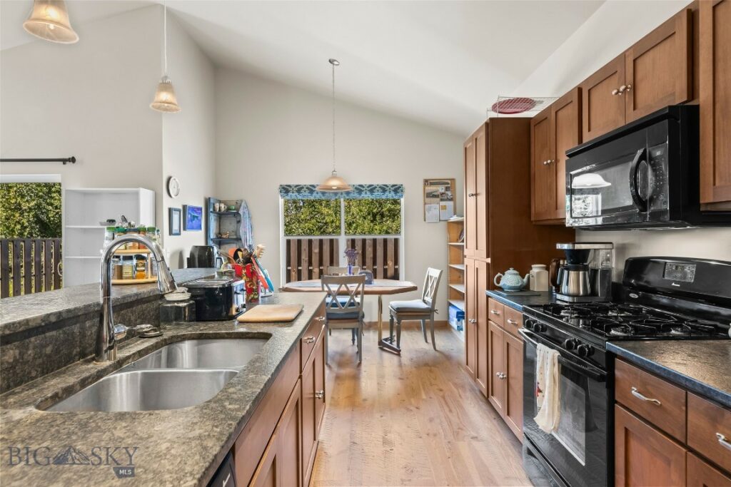 37 Voyager Lane, Bozeman MT 59718