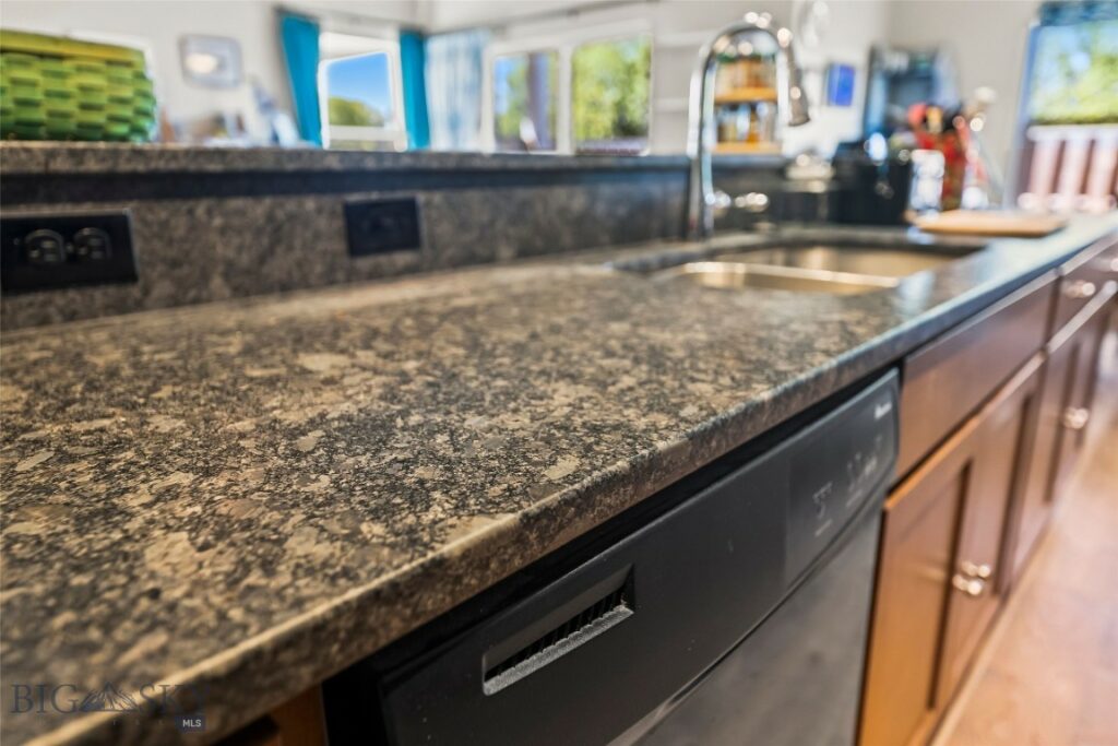 37 Voyager Lane, Bozeman MT 59718