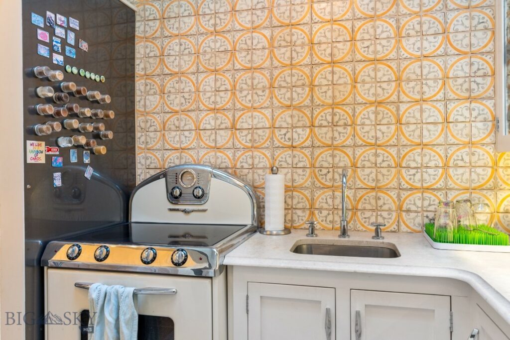 37 W Main Street, Bozeman MT 59715