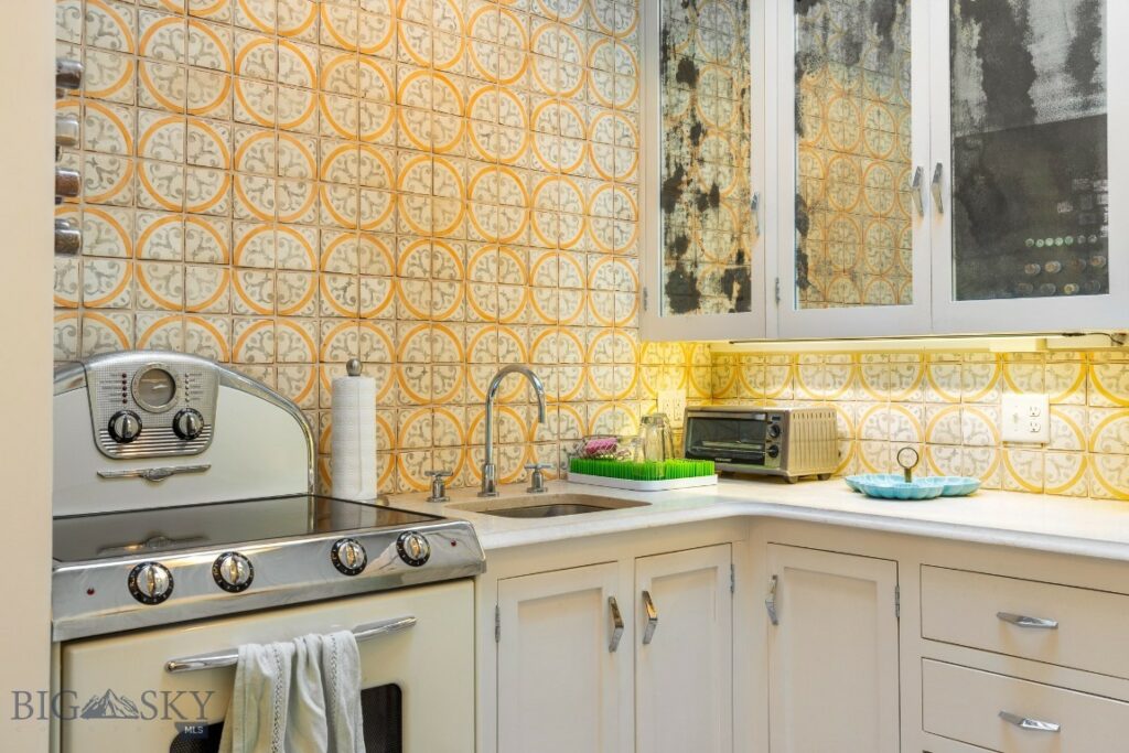 37 W Main Street, Bozeman MT 59715