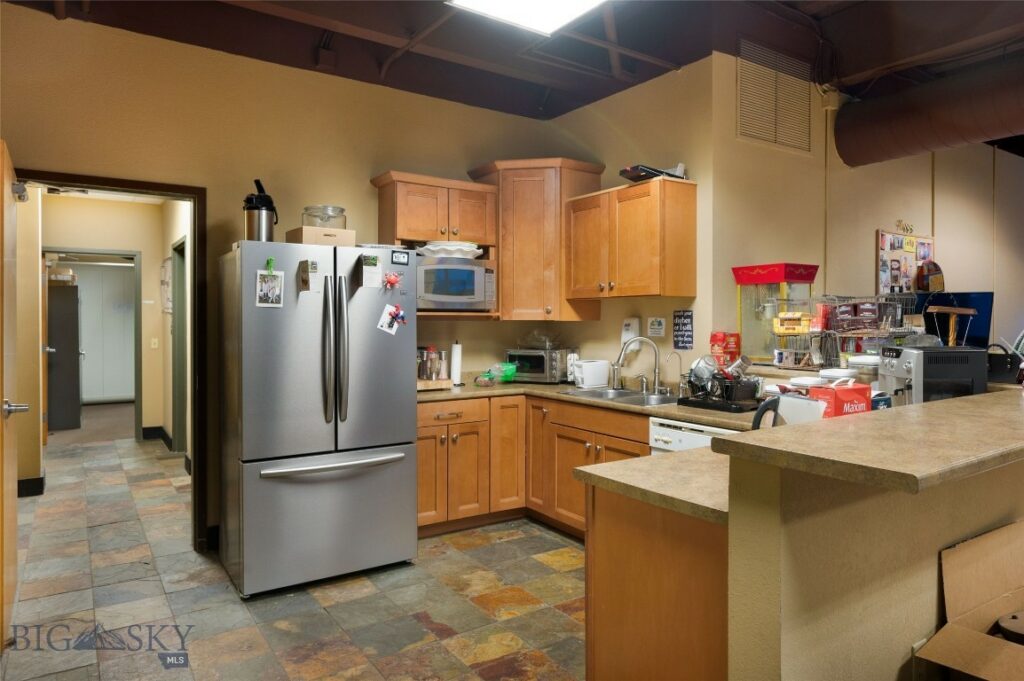 3701 Trakker Trail, Bozeman MT 59718