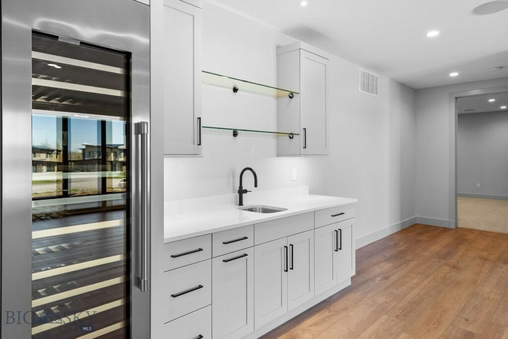 379 Black Bull Trl, Bozeman MT 59718