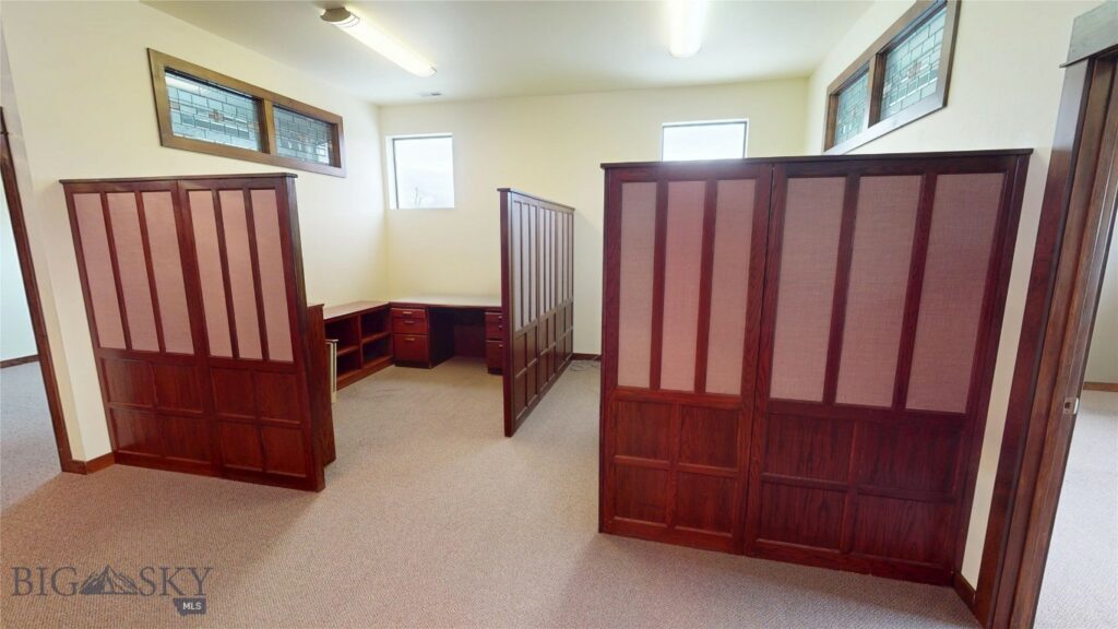 380 Ice Center Lane, Bozeman MT 59718