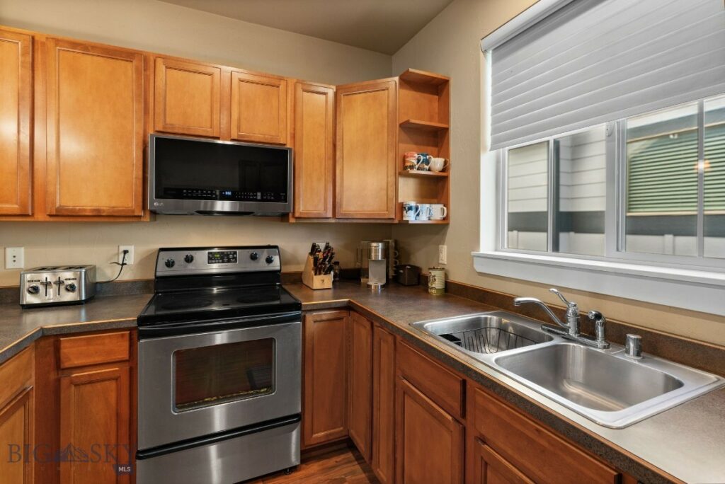 3825 Equestrian Lane, Bozeman MT 59718