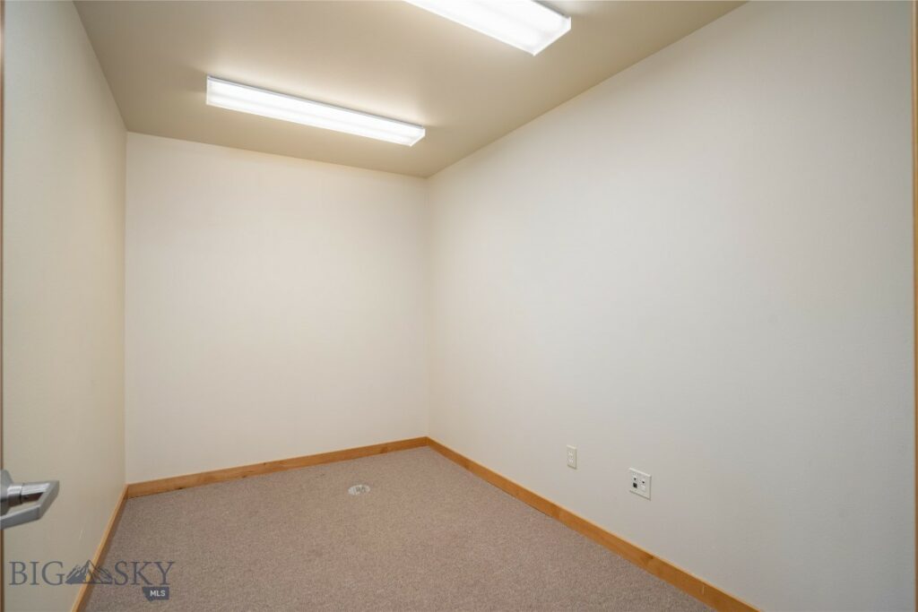 3825 Valley Commons Dr, Bozeman MT 59718