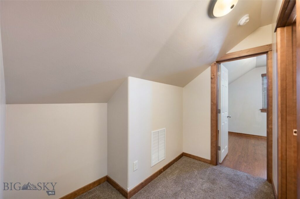 3858 Kimberwicke Street, Bozeman MT 59718