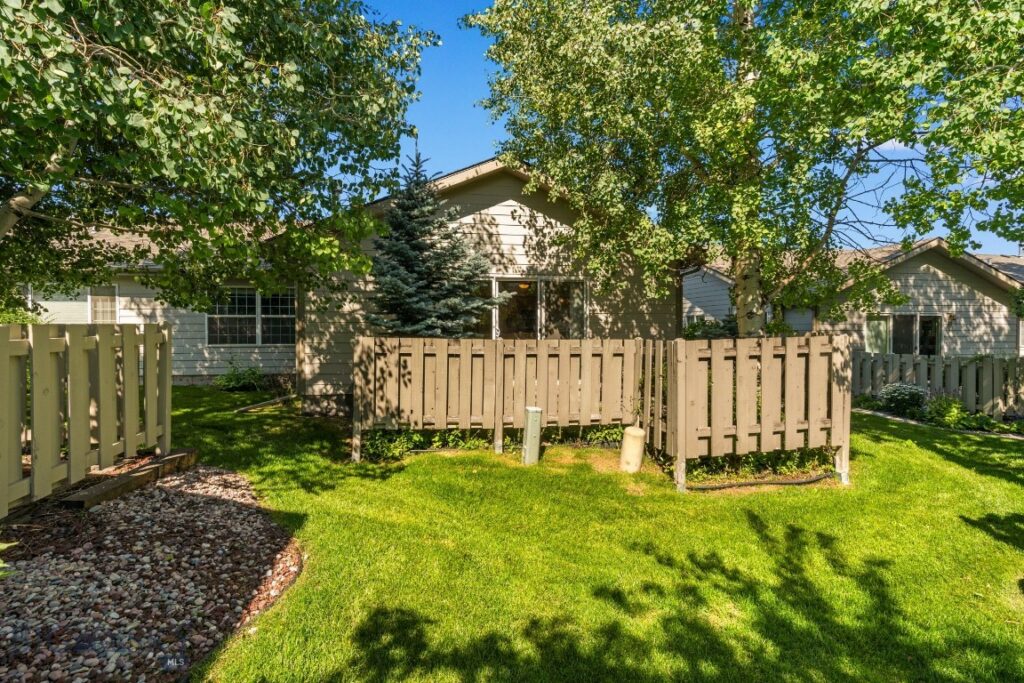 4040 Ravalli, Bozeman MT 59718