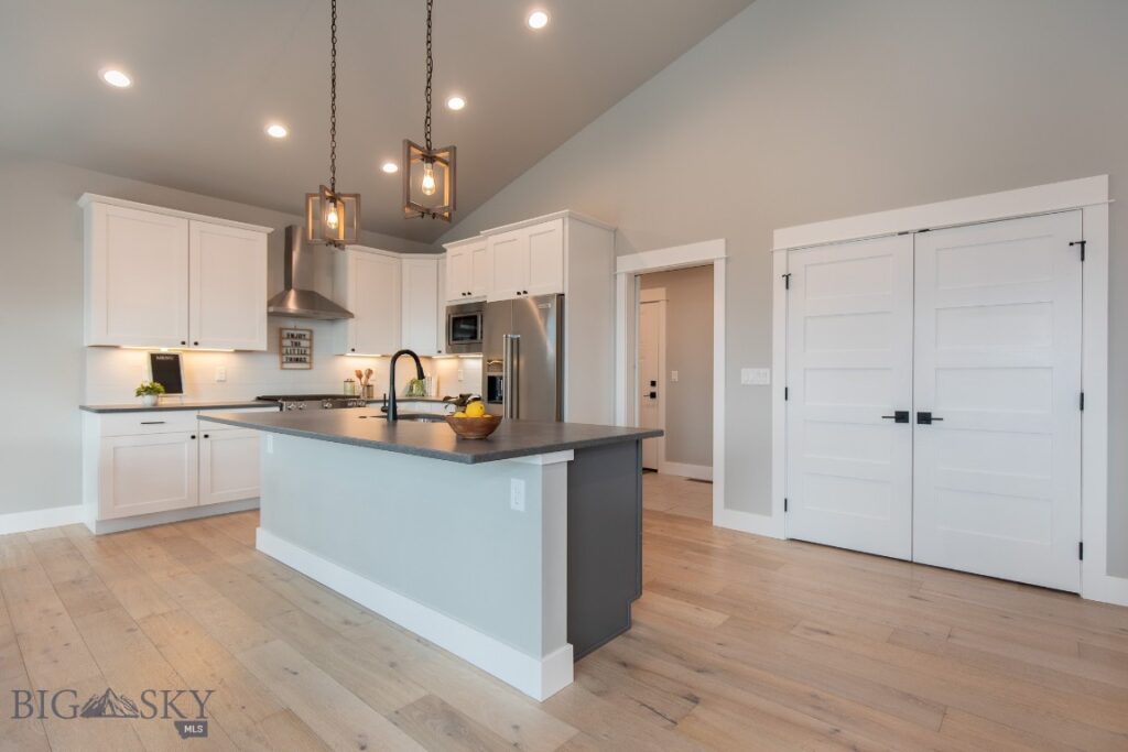 41 Lion Peak Drive, Bozeman MT 59718