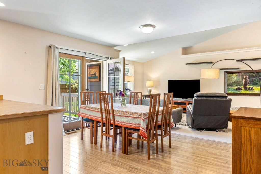 42 Indian Grove Lane, Bozeman MT 59718