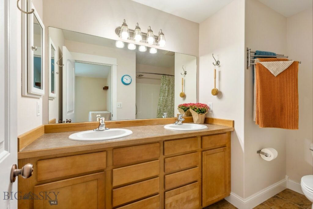 42 Indian Grove Lane, Bozeman MT 59718