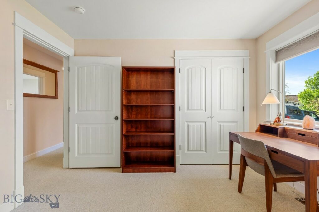 42 Indian Grove Lane, Bozeman MT 59718