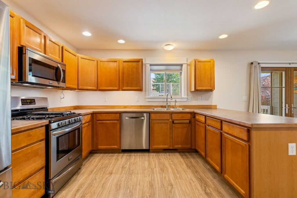 42 Indian Grove Lane, Bozeman MT 59718