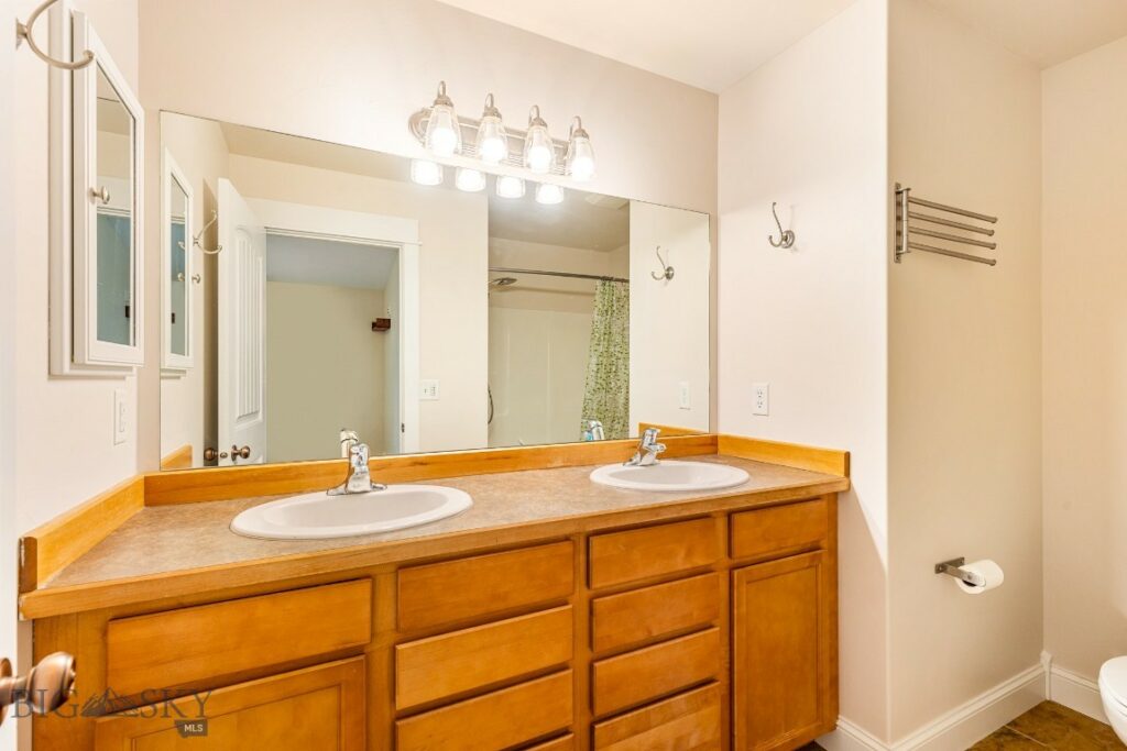 42 Indian Grove Lane, Bozeman MT 59718