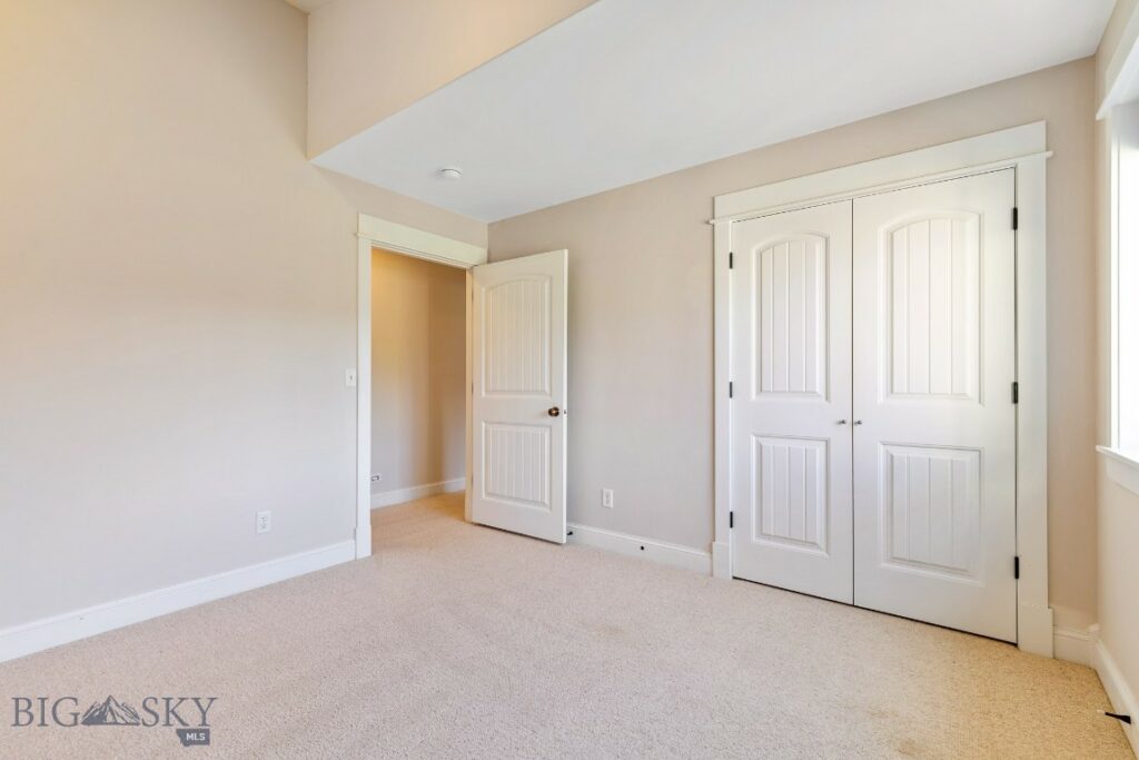 42 Indian Grove Lane, Bozeman MT 59718