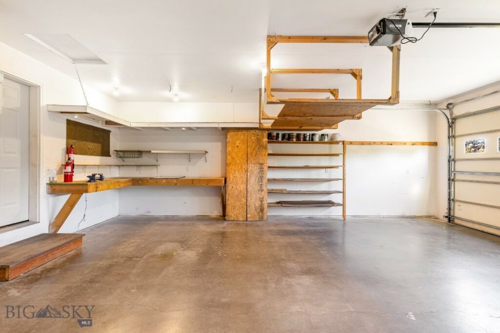 42 Indian Grove Lane, Bozeman MT 59718