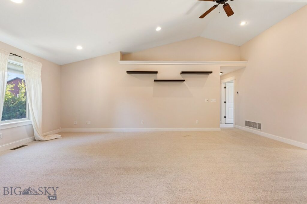 42 Indian Grove Lane, Bozeman MT 59718