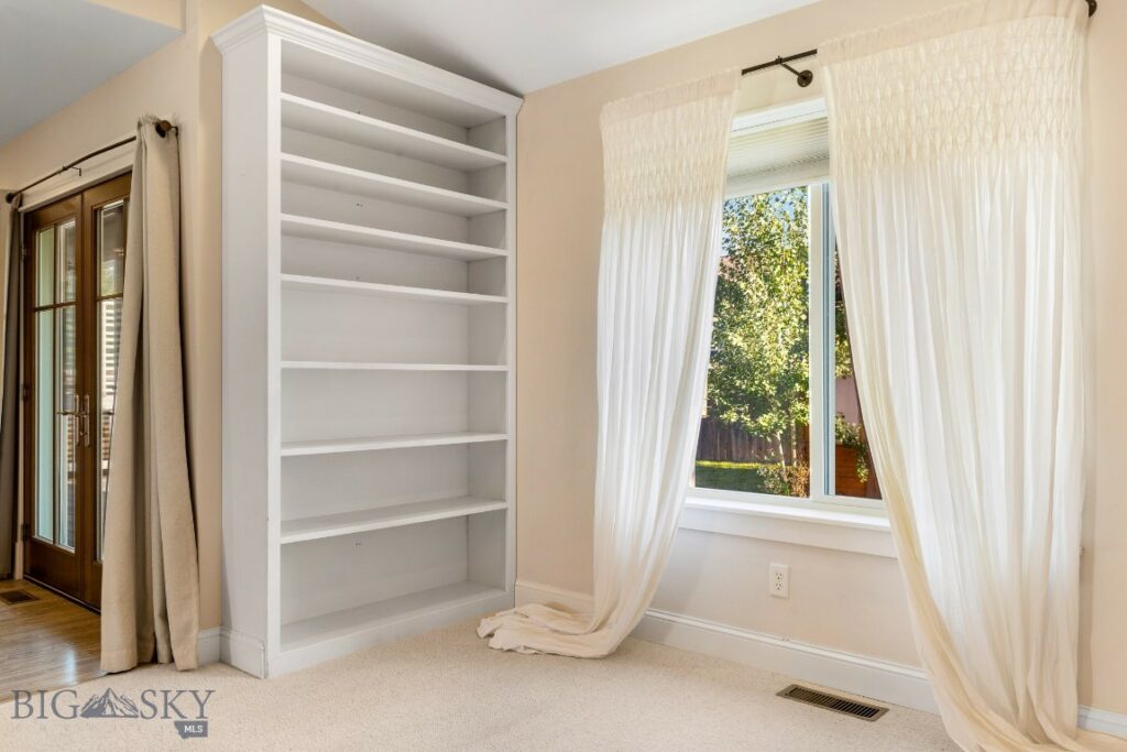 42 Indian Grove Lane, Bozeman MT 59718