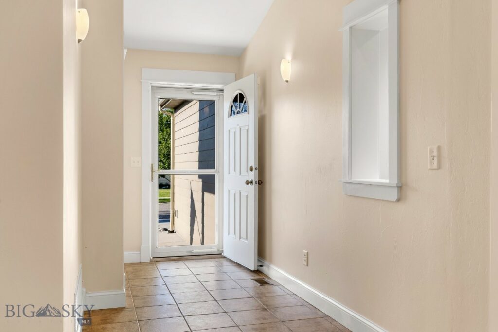 42 Indian Grove Lane, Bozeman MT 59718