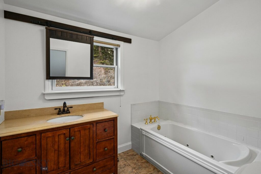 420 Colt Road, Bozeman MT 59715