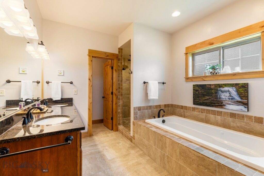 423 Parklands Trail, Bozeman MT 59718