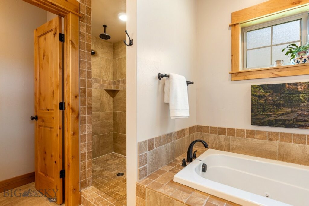423 Parklands Trail, Bozeman MT 59718