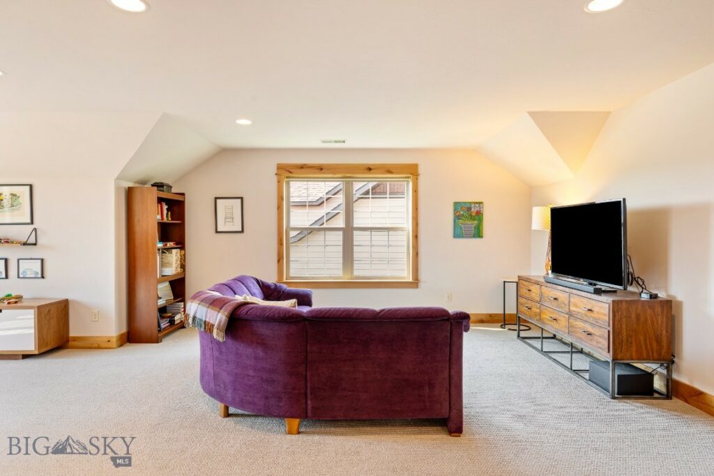 423 Parklands Trail, Bozeman MT 59718